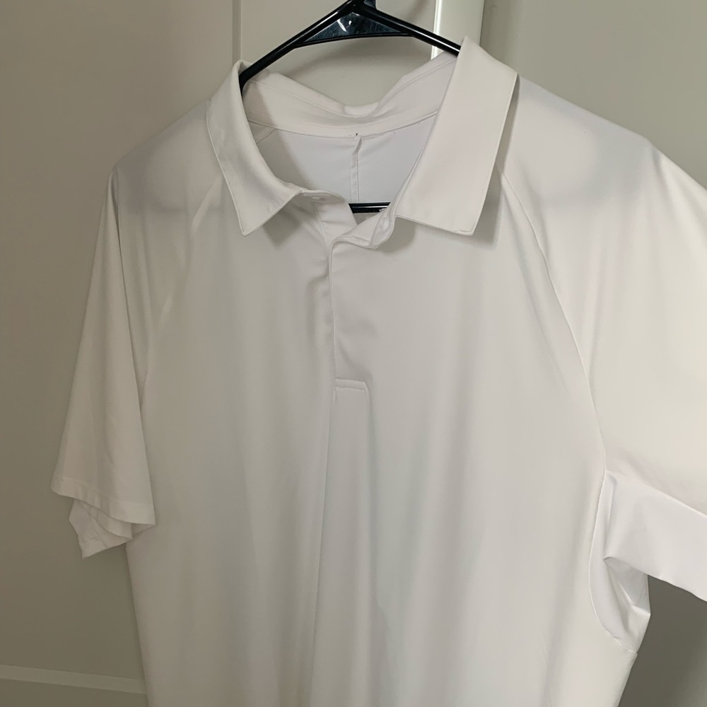 EUC lululemon men’s golf tee